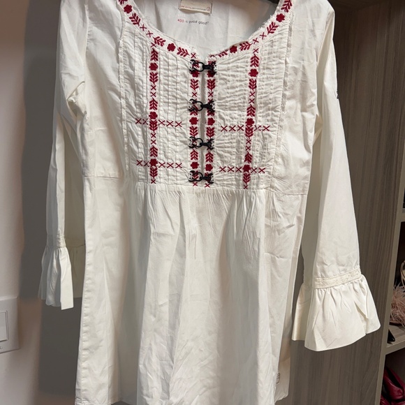 odd molly shirt/cover up. White with red, black and light blue embroidery - Picture 5 of 7
